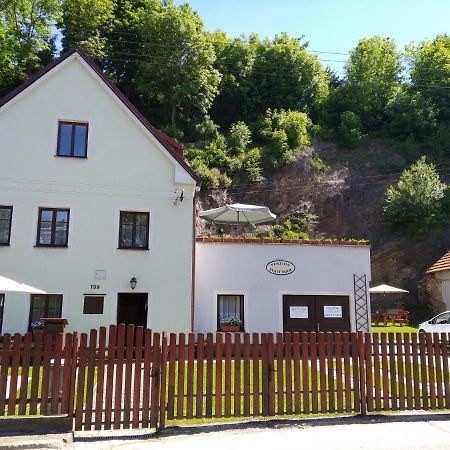 Penzion Sv. Duch チェスキー クルムロフ エクステリア 写真